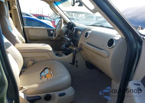 2004 Ford Expedition Eddie Bauer z USA, uszkodzony, nr VIN 1FMFU18L94LB43211